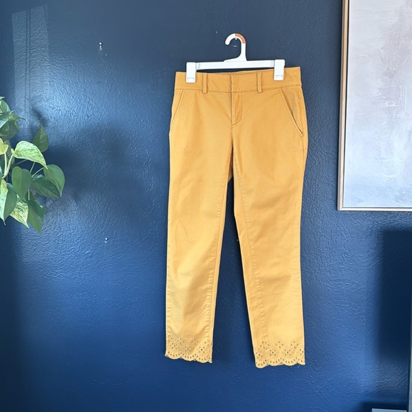 LOFT Pants - Loft size 2 Yellow cropped chinos with detailing